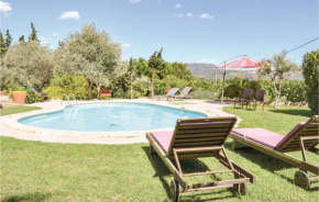 Nice home in Sarrians w/ Outdoor swimming pool and 1 Bedrooms